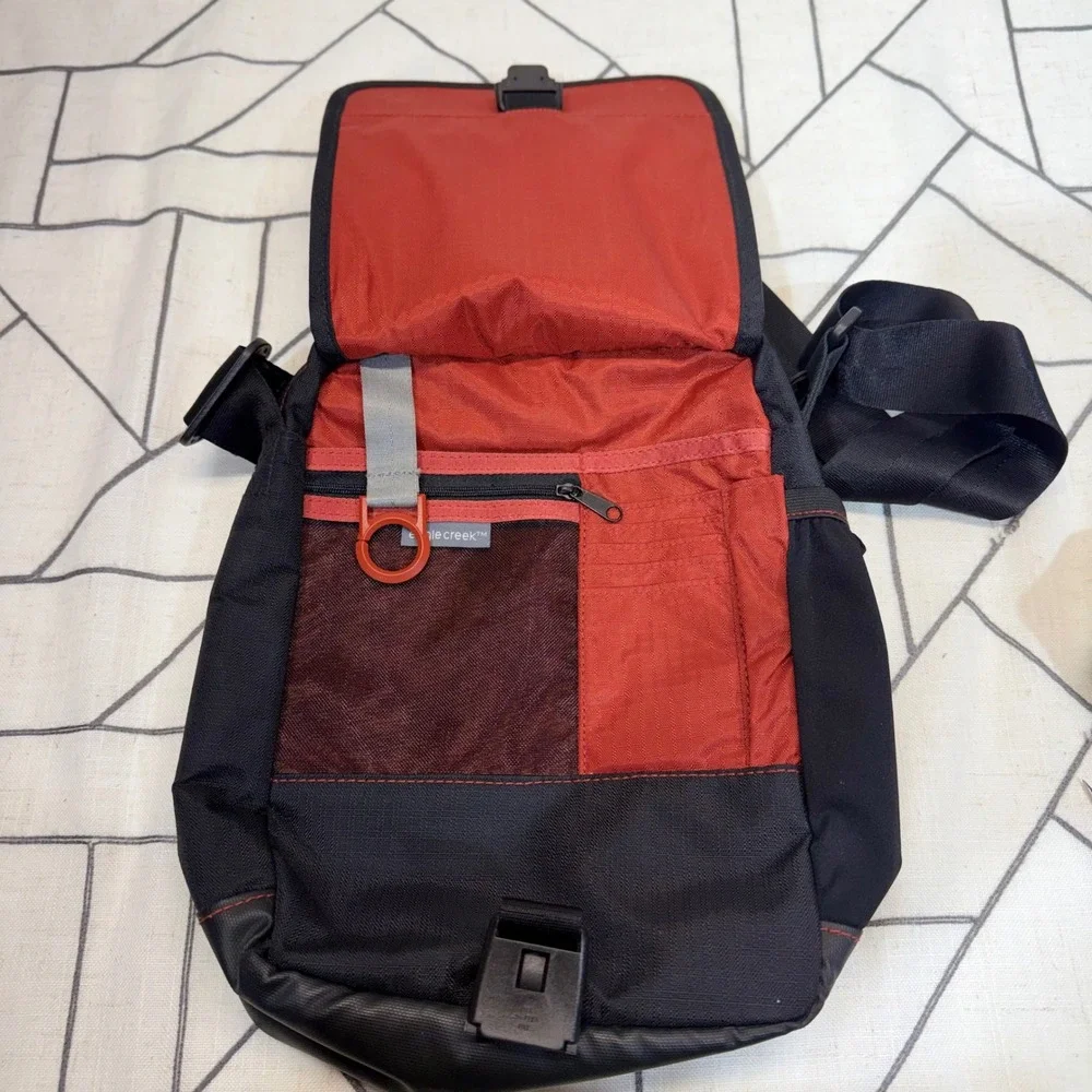 Eagle Creek Crossbody Travel Bag Small Black Organizer Messenger Shoulder Bag